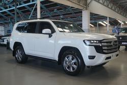2024 Toyota
Landcruiser VX