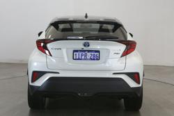2021 Toyota
C-HR Koba