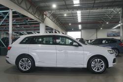 2022 Audi
Q7 45 TDI