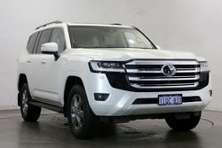 2022 Toyota
Landcruiser VX