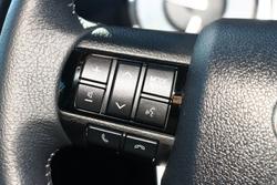 2025 Toyota
Hilux SR5 48V