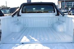 2025 Toyota
Hilux SR5 48V
