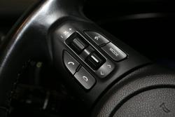 2020 Kia
Carnival SLi