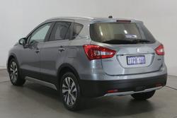 2017 Suzuki
S-Cross Turbo Prestige