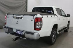 2020 Mitsubishi
Triton GLX-R