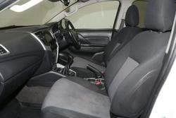 2020 Mitsubishi
Triton GLX-R