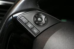 2019 Mitsubishi
                Outlander ES