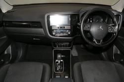 2019 Mitsubishi
                Outlander ES