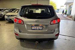 2010 Hyundai
                Santa Fe SLX