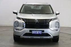 2024 Mitsubishi
Outlander LS