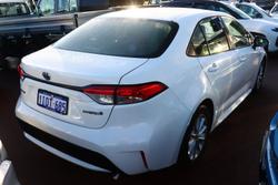 2022 Toyota
Corolla Ascent Sport Hybrid
