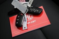 2024 MG
                ZST Essence