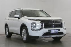 2024 Mitsubishi
Outlander LS