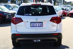 2020 Suzuki
Vitara Turbo