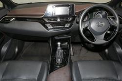 2017 Toyota
                C-HR Koba