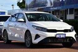 2023 Kia
                Cerato Sport+