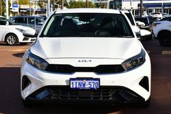 2023 Kia
                Cerato Sport+