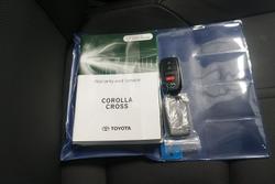 2023 Toyota
Corolla Cross Atmos