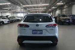 2023 Toyota
Corolla Cross Atmos