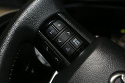 2020 Toyota
                Hilux SR5