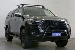 2020 Toyota
                Hilux SR5
