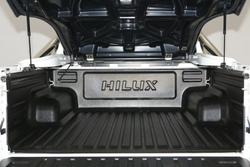 2023 Toyota
Hilux SR5