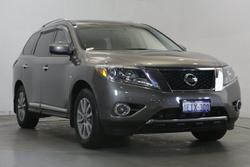 2013 Nissan
Pathfinder ST-L