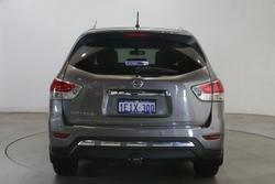 2013 Nissan
Pathfinder ST-L