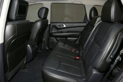 2013 Nissan
Pathfinder ST-L
