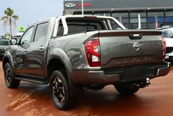2021 Nissan
Navara ST-X
