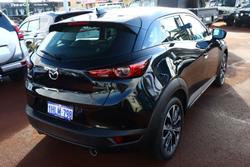 2021 Mazda
                CX-3 Akari