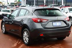 2014 Mazda
                3 Touring