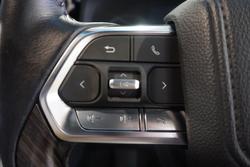 2022 Toyota
                Landcruiser VX