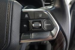 2022 Toyota
                Landcruiser VX