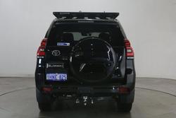2022 Toyota
                Landcruiser Prado VX
