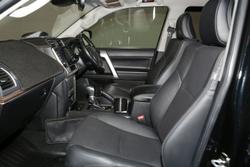 2022 Toyota
                Landcruiser Prado VX