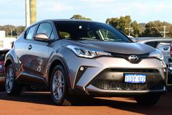 2023 Toyota
                C-HR GXL