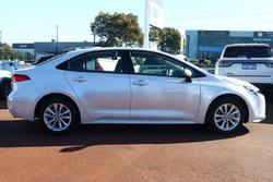 2022 Toyota
Corolla Ascent Sport Hybrid