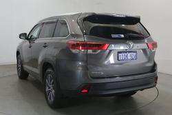 2017 Toyota
                Kluger GXL