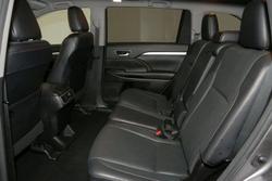 2017 Toyota
                Kluger GXL