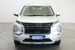 2024 Mitsubishi
Outlander LS