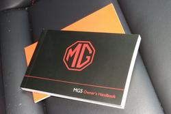 2024 MG
MG5 Essence