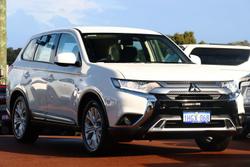 2021 Mitsubishi
Outlander ES