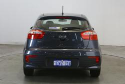 2015 Kia
Rio S