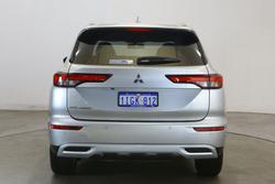 2024 Mitsubishi Outlander LS