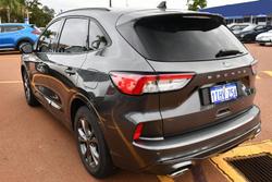 2022 Ford
Escape ST-Line