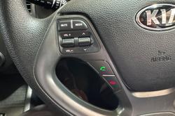 2017 Kia
Cerato S