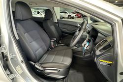 2017 Kia
Cerato S