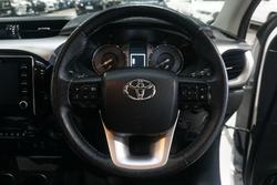 2022 Toyota
Hilux SR5