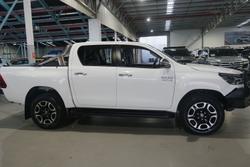 2022 Toyota
Hilux SR5